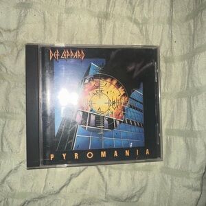 Def Leppard Pyromania CD